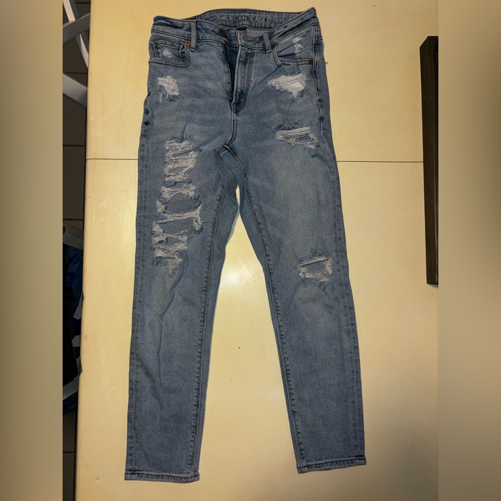 American Eagle Outfitters Light Blue Distressed Jeans